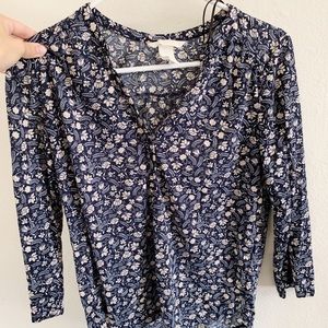 Flower patterned top